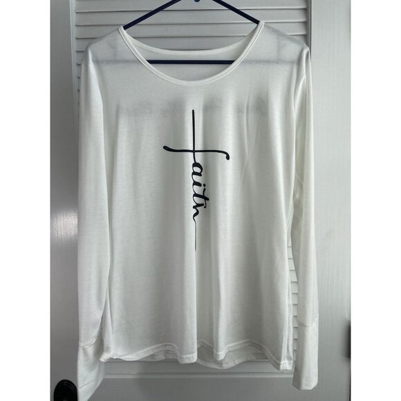 Light in the Box Women's Christian Faith White Graphic T Size M NWOT - Picture 1 of 10